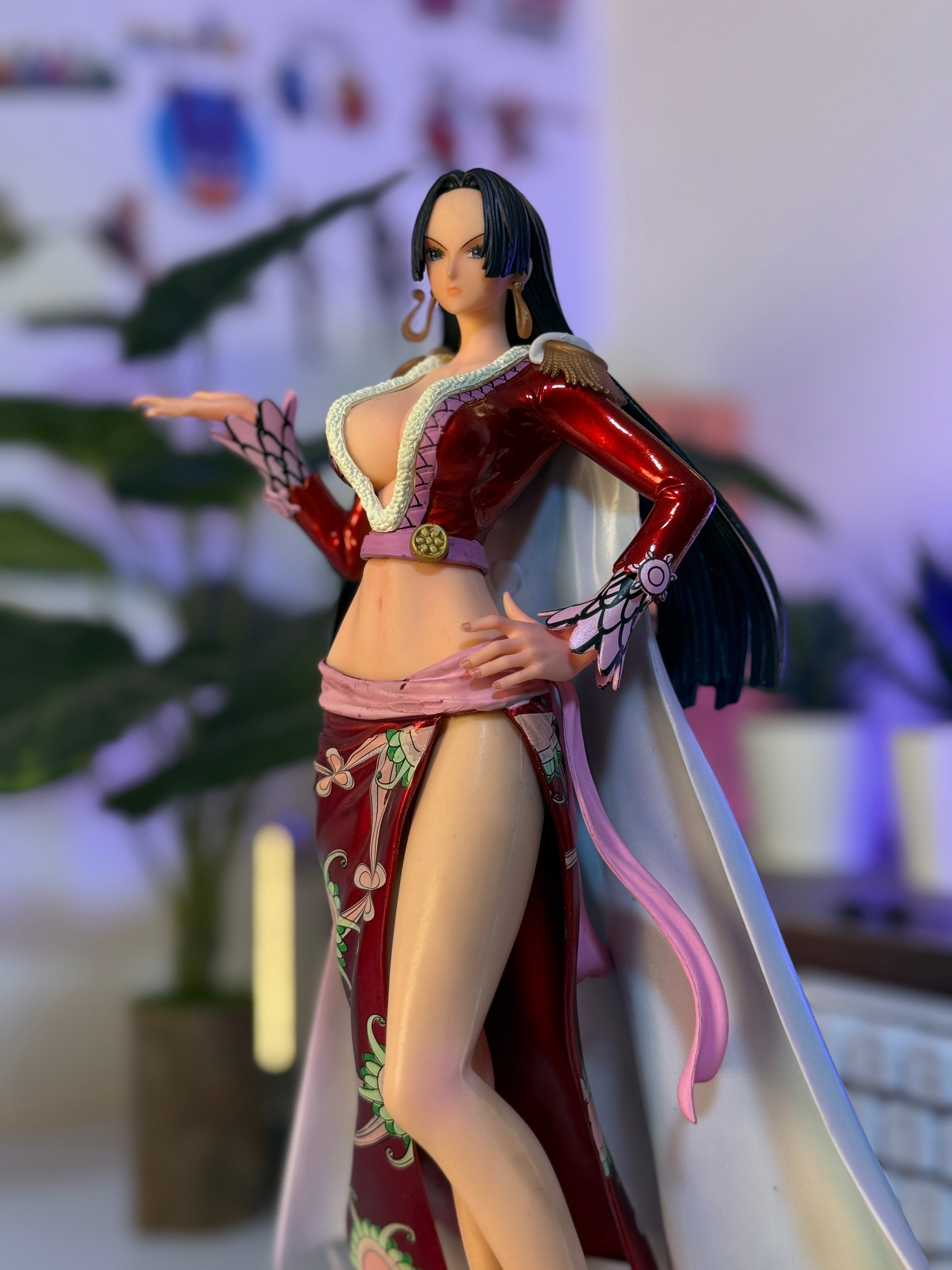 30 cm Boa-Inspired Pirate Empress Action Figure – Elegant Pose Anime Collectible Statue | Action Nook