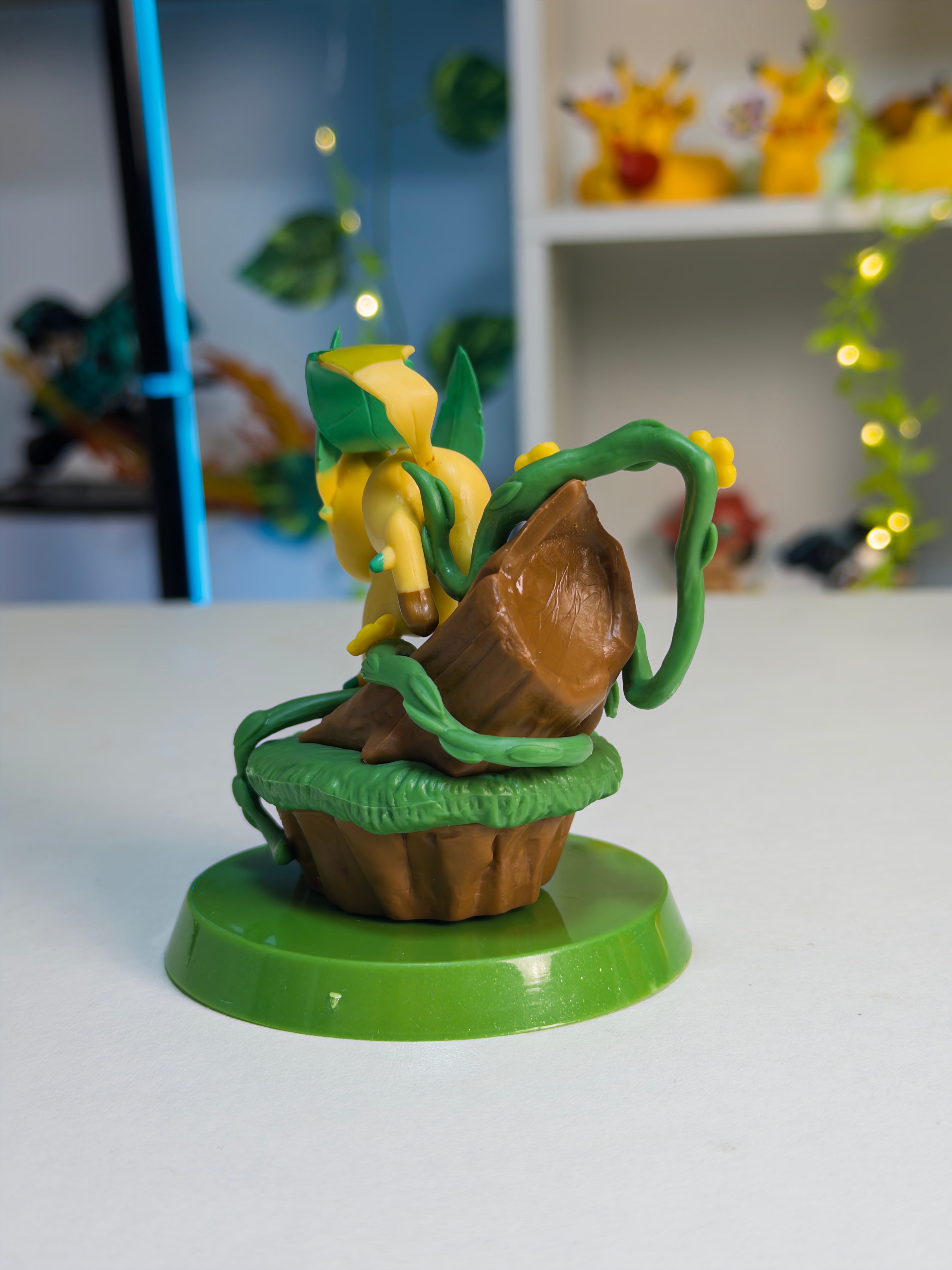 Pokémon Leafeon Grass-Type Action Figure – 12 cm Collectible